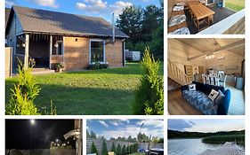 Mazury Dom Oluś nad jeziorem Sasek Wielki z gorącą balia z funkcją jakuzzi